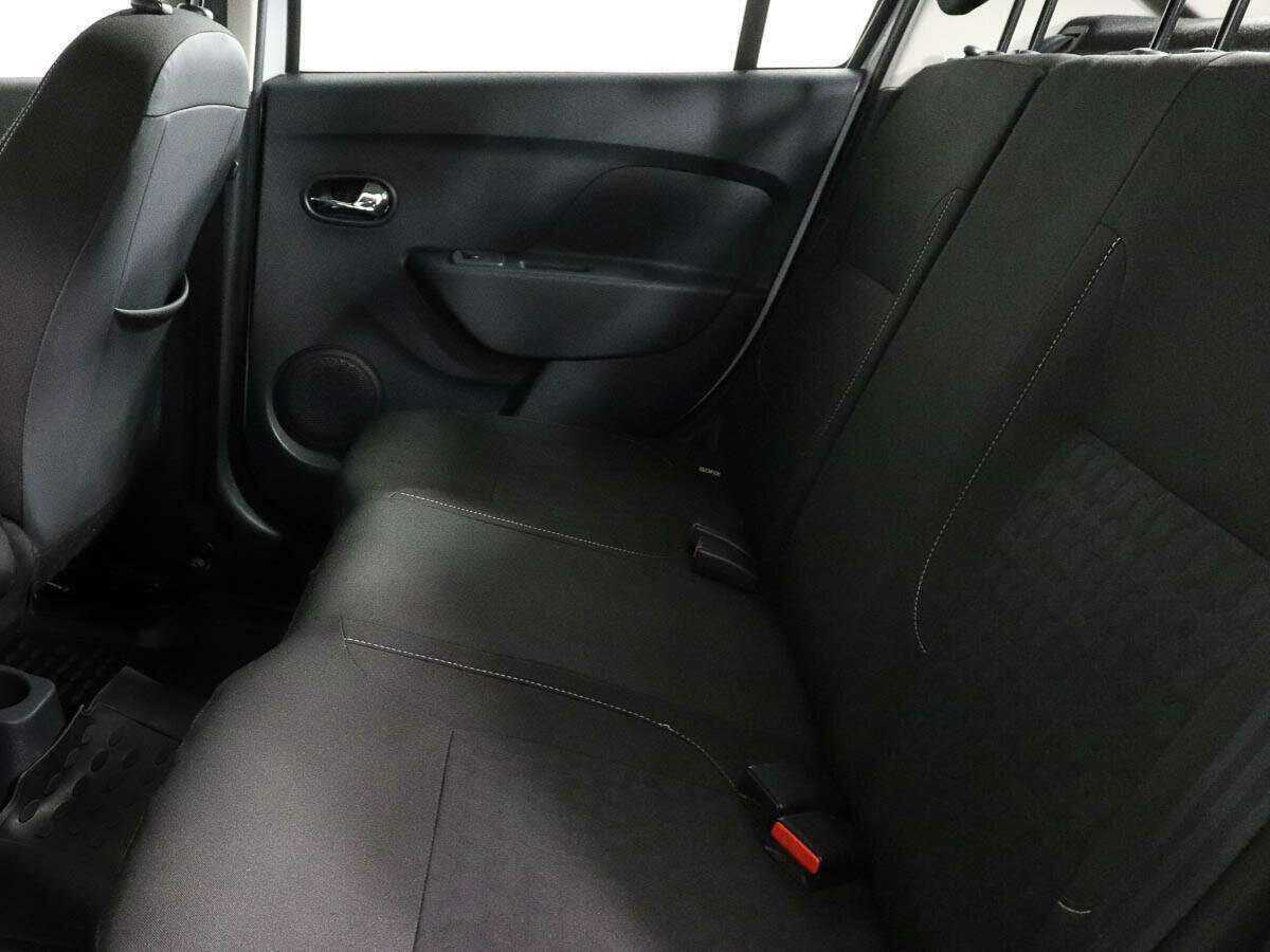 Купить Renault Logan с пробегом. Фото: #7