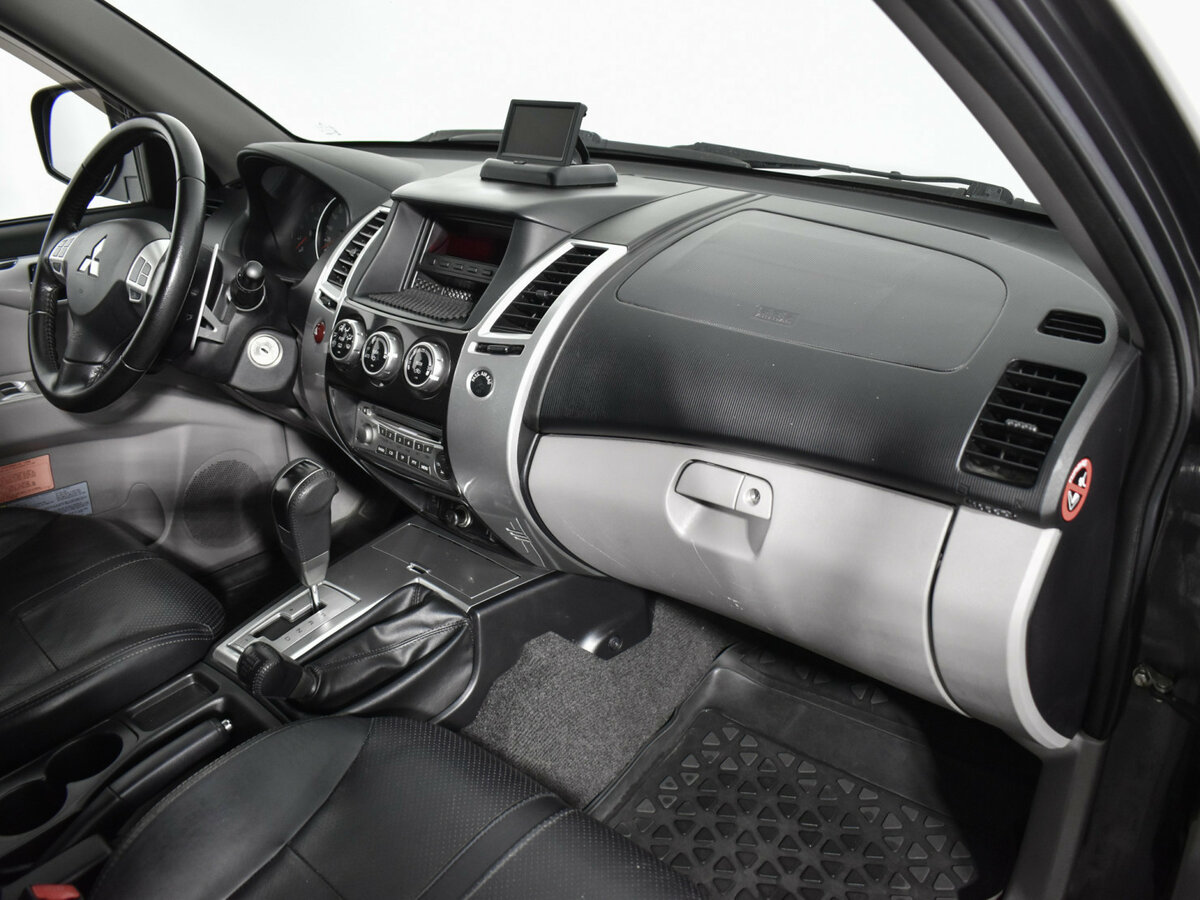 Купить Mitsubishi Pajero Sport с пробегом. Фото: #9