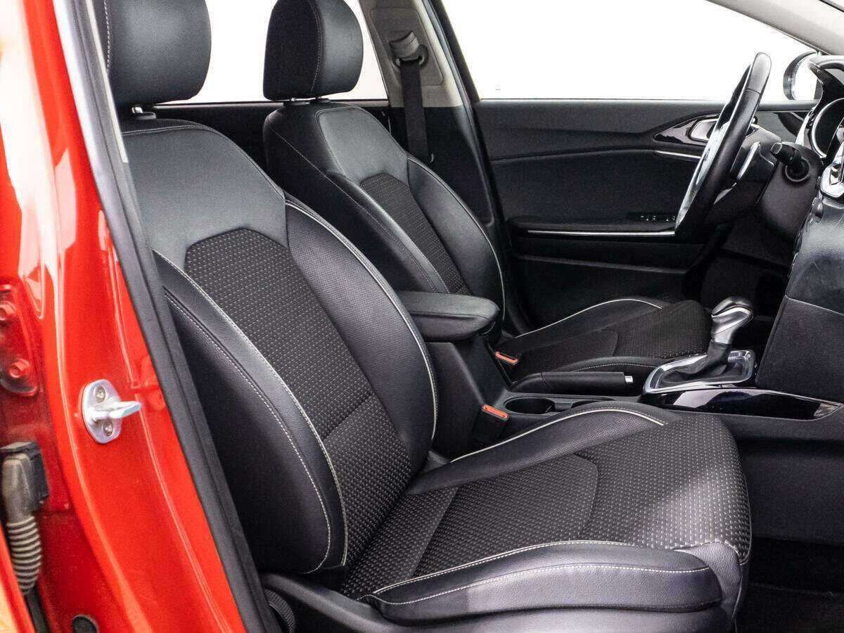 Купить Kia Ceed с пробегом. Фото: #14