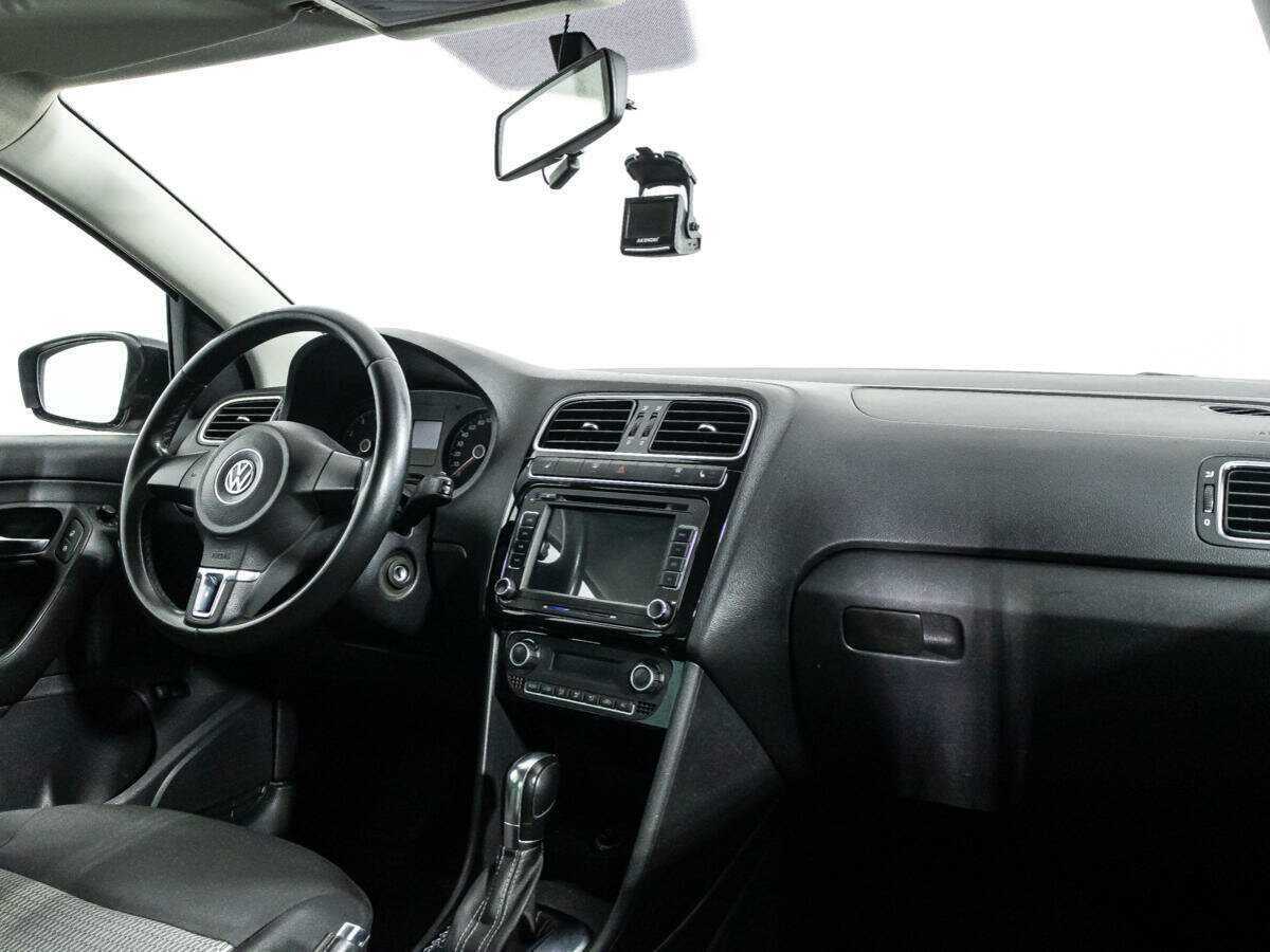 Купить Volkswagen Polo с пробегом. Фото: #8