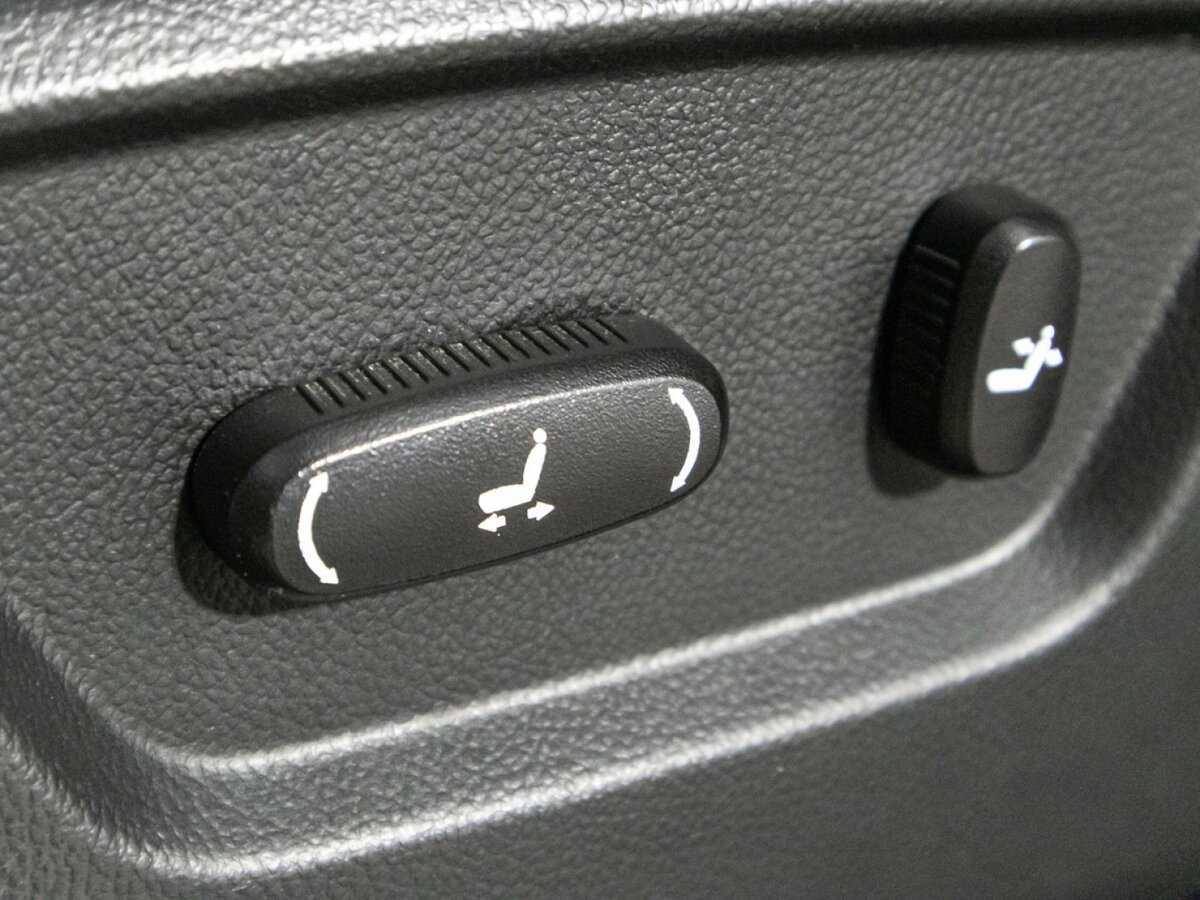 Купить Chevrolet Captiva с пробегом. Фото: #17