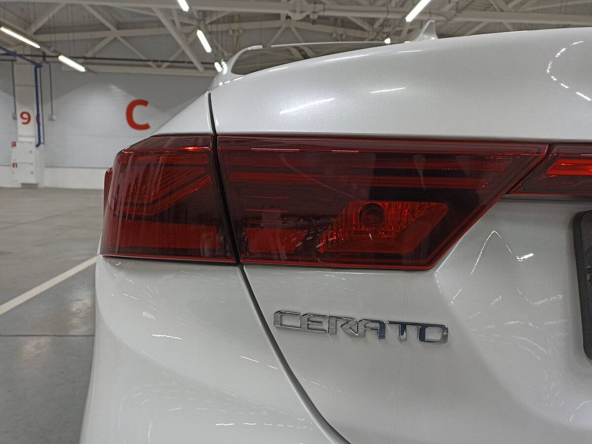 Купить Kia Cerato с пробегом. Фото: #8