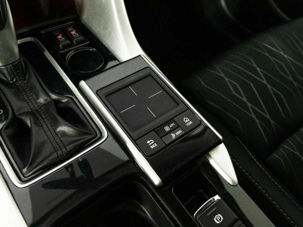 Купить Mitsubishi Eclipse Cross с пробегом. Фото: #17