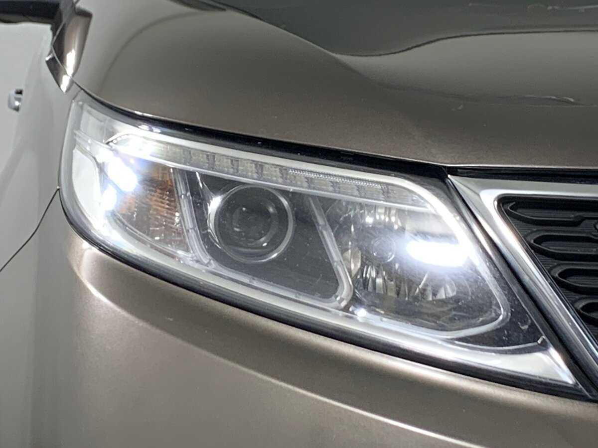 Купить Kia Sorento с пробегом. Фото: #9