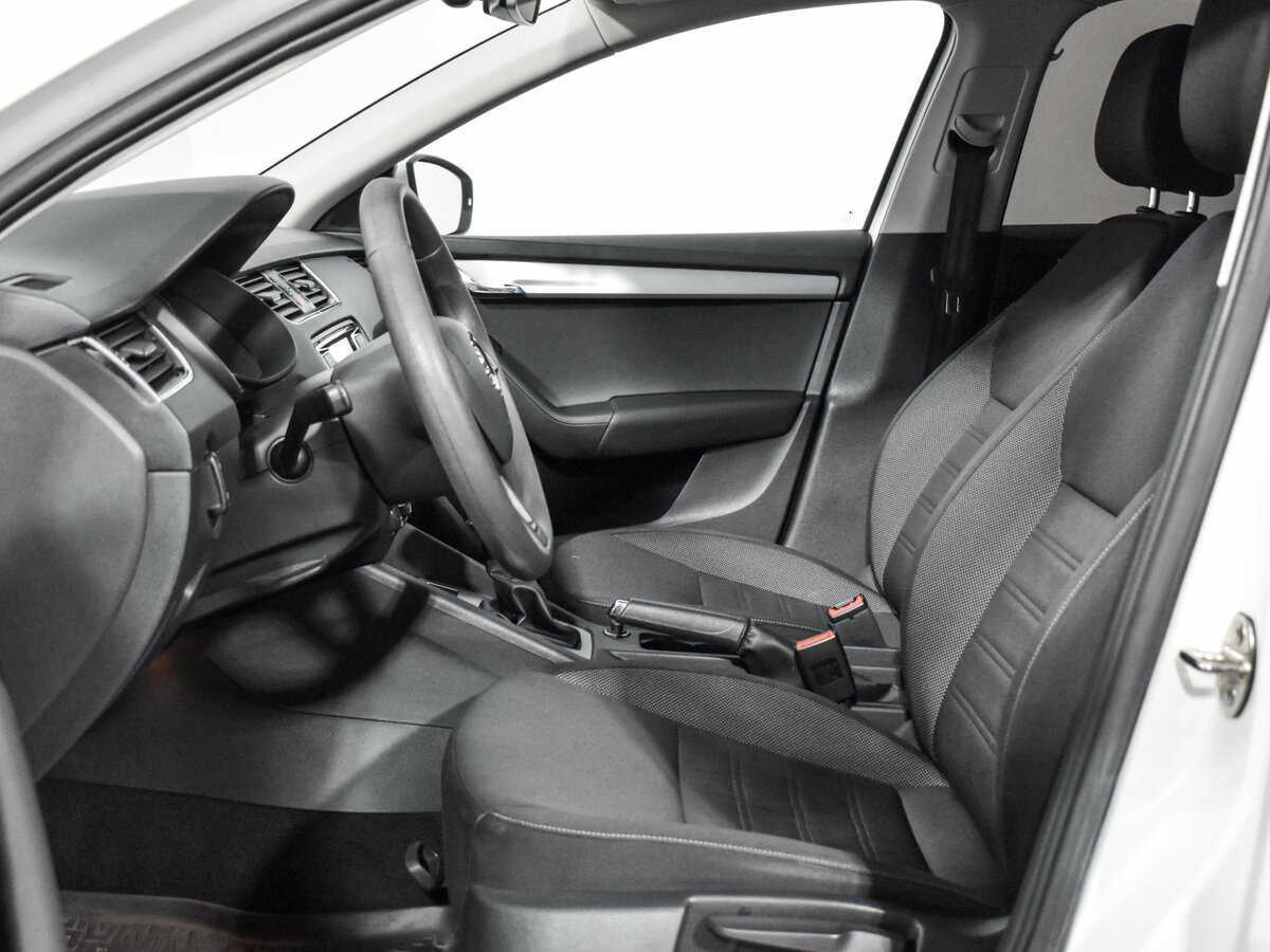 Купить Skoda Octavia с пробегом. Фото: #8