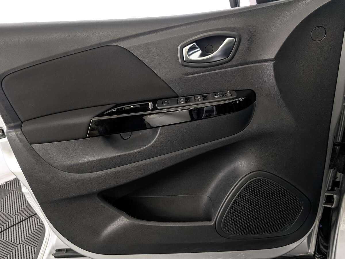 Купить Renault Kaptur с пробегом. Фото: #14