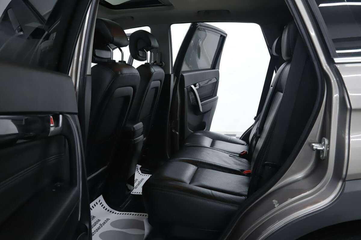 Купить Chevrolet Captiva с пробегом. Фото: #19
