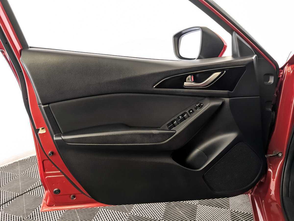 Купить Mazda 3 с пробегом. Фото: #14