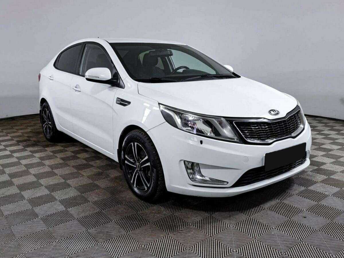Купить Kia Rio с пробегом. Фото: #2