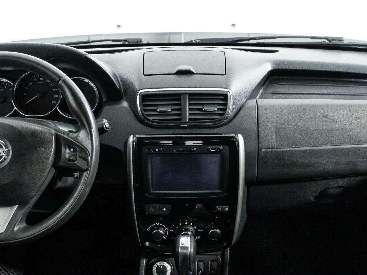 Купить Nissan Terrano с пробегом. Фото: #13