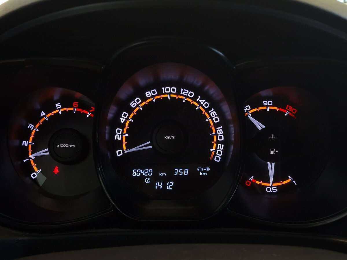 Купить Lada (ВАЗ) Vesta с пробегом. Фото: #5