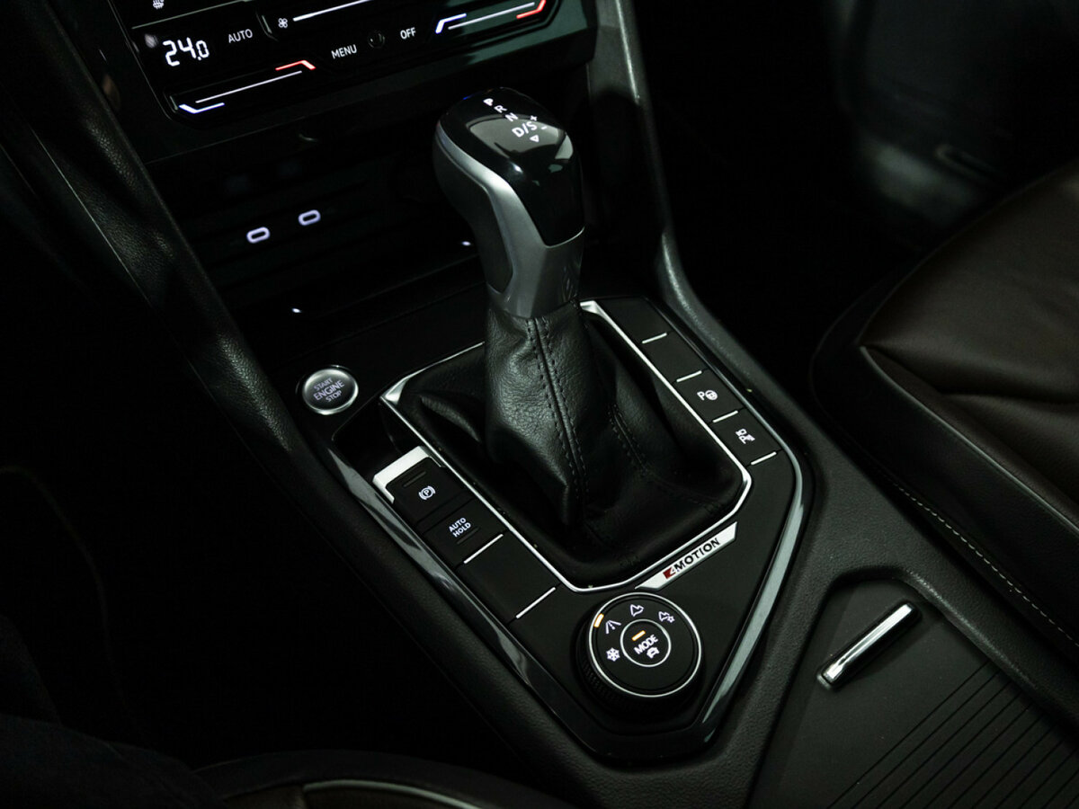 Купить Volkswagen Tiguan с пробегом. Фото: #15