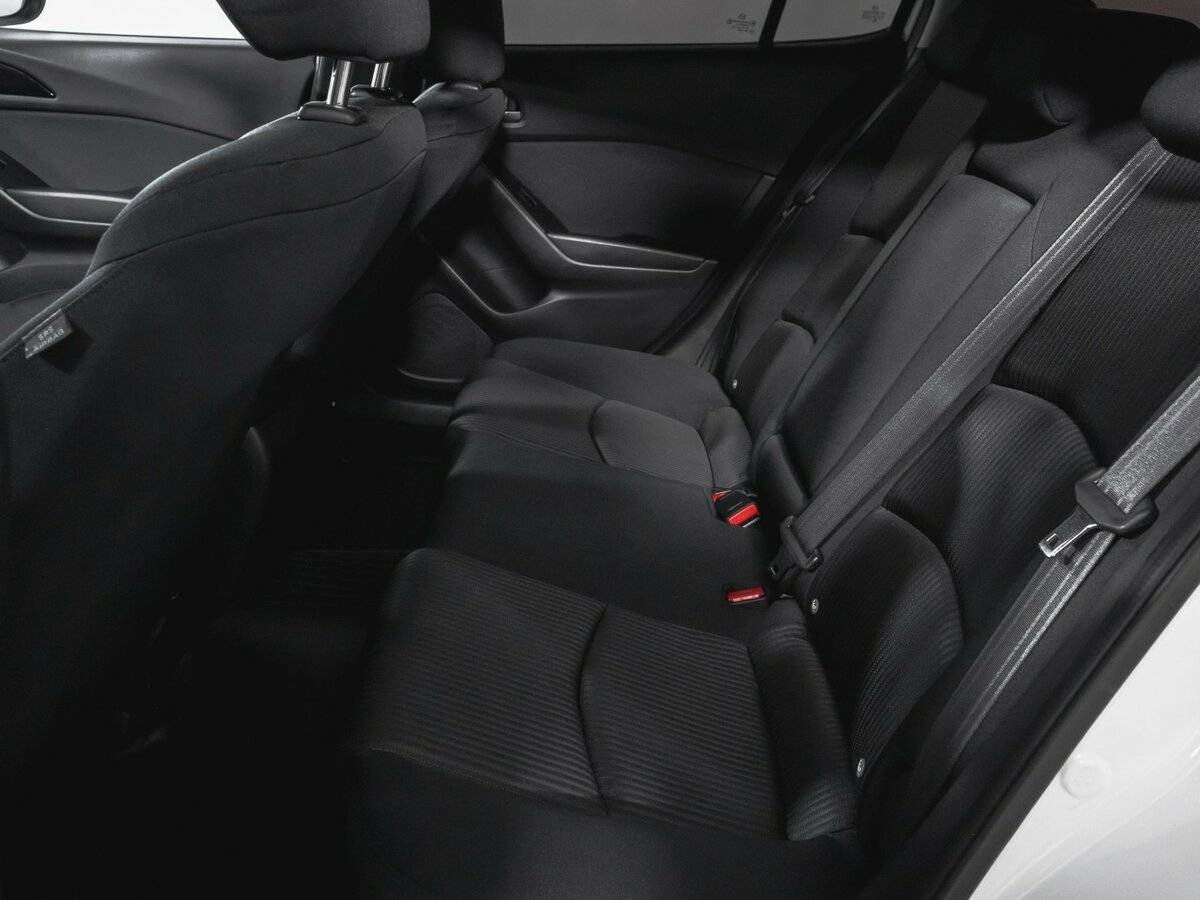 Купить Mazda 3 с пробегом. Фото: #9