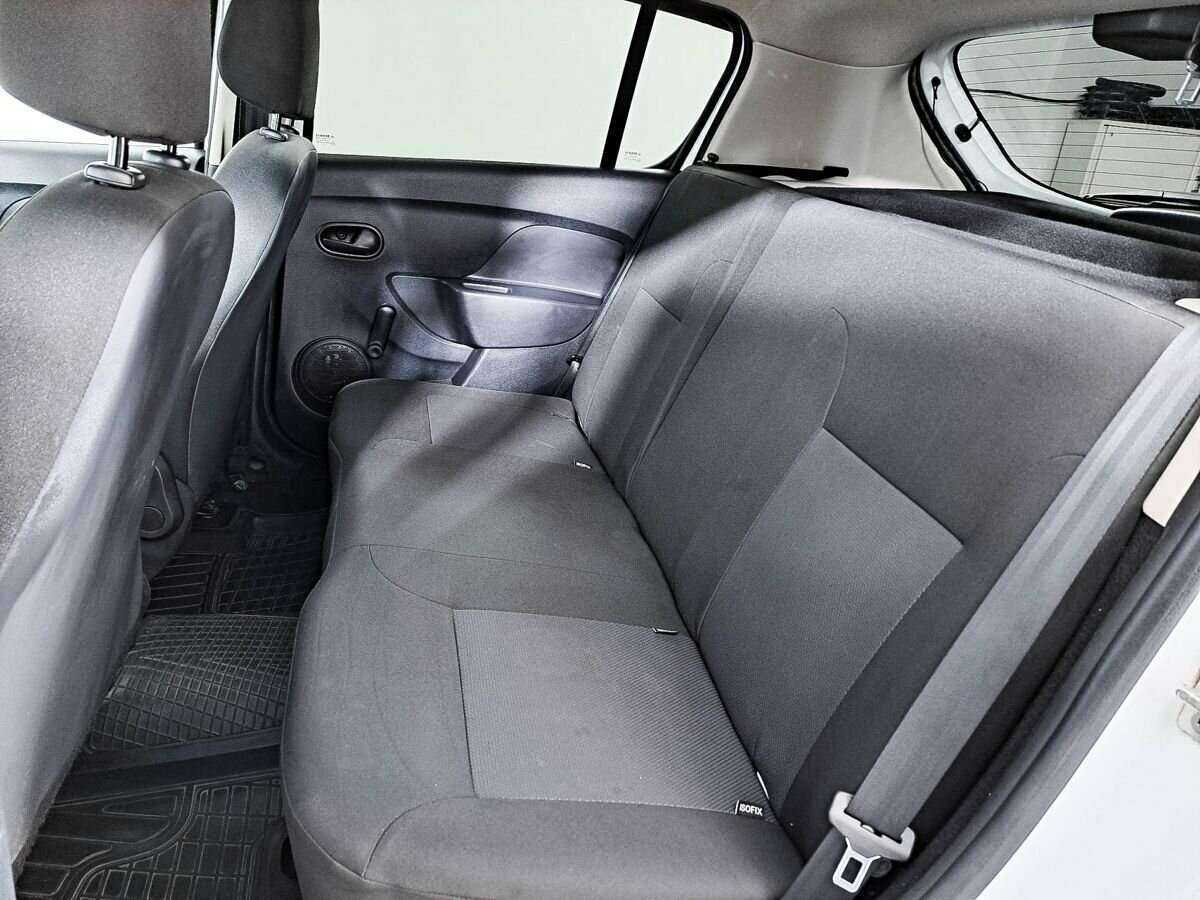 Купить Renault Sandero с пробегом. Фото: #7