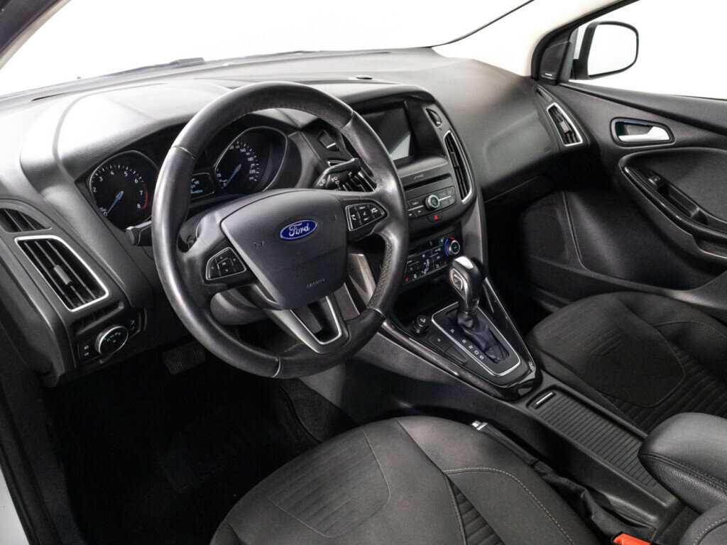 Купить Ford Focus с пробегом. Фото: #10