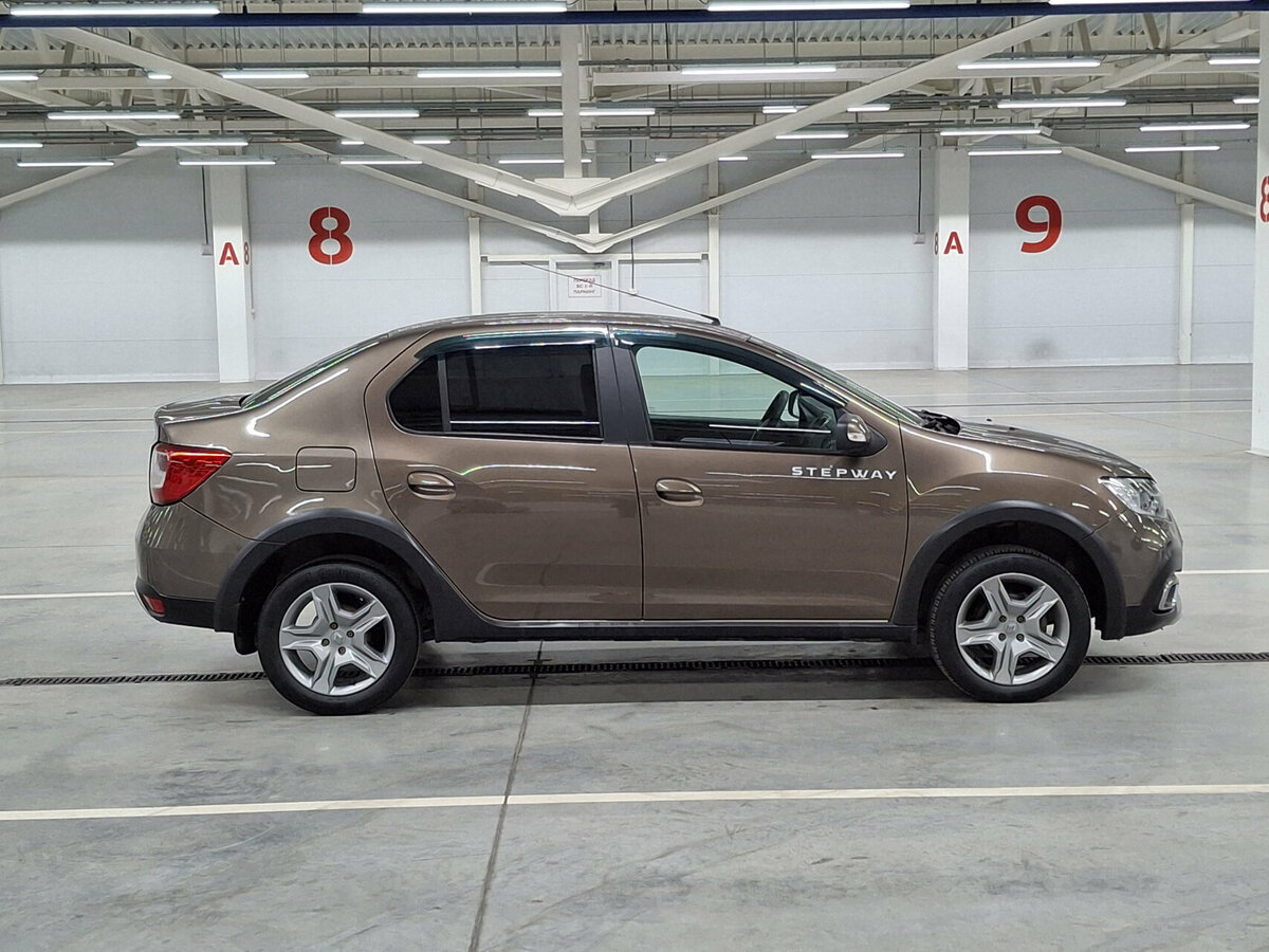 Купить Renault Logan с пробегом. Фото: #3