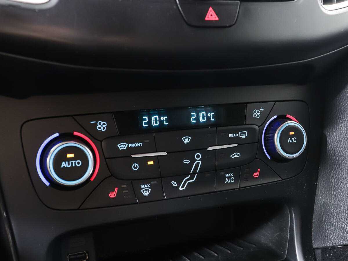 Купить Ford Focus с пробегом. Фото: #20