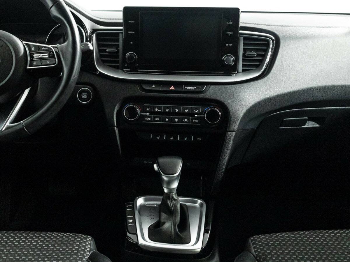 Купить Kia Ceed с пробегом. Фото: #13