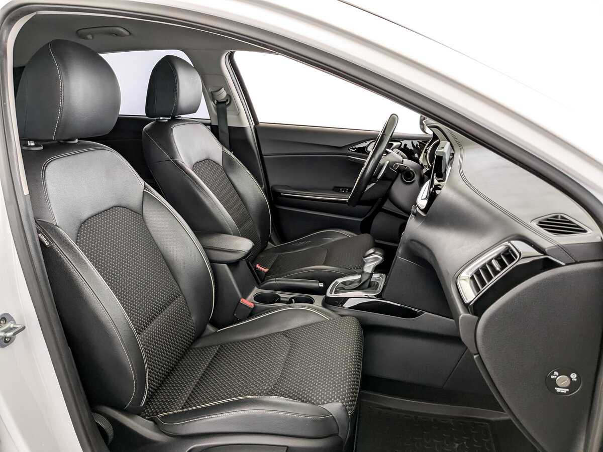 Купить Kia Ceed с пробегом. Фото: #22