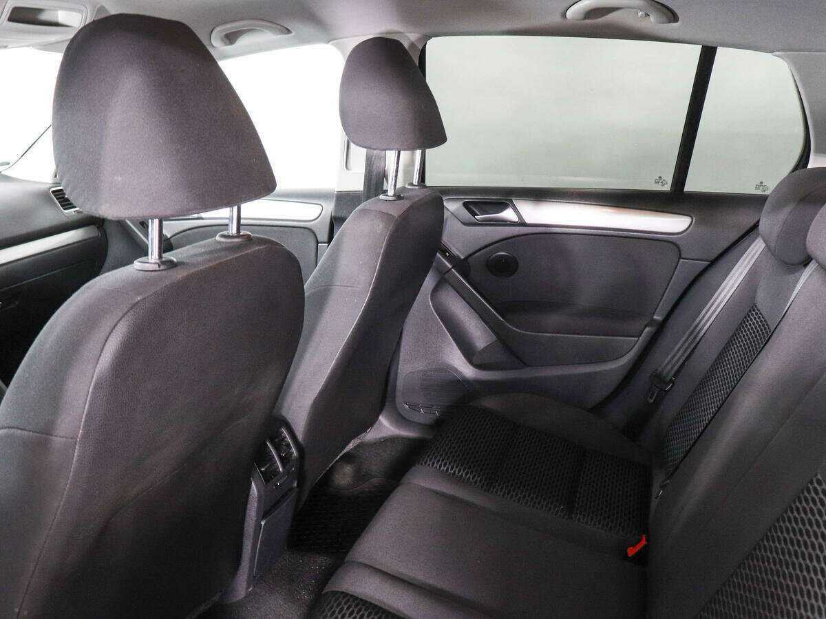 Купить Volkswagen Golf с пробегом. Фото: #7