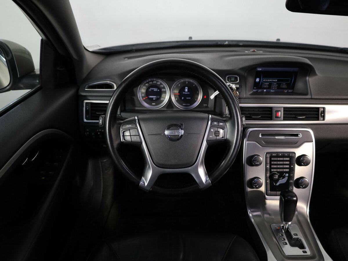 Купить Volvo XC70 с пробегом. Фото: #9