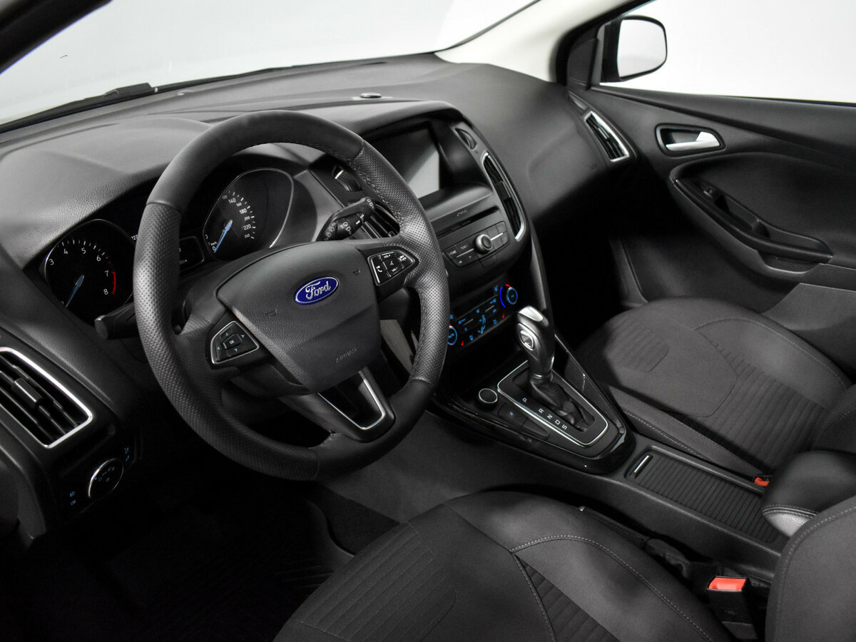 Купить Ford Focus с пробегом. Фото: #8