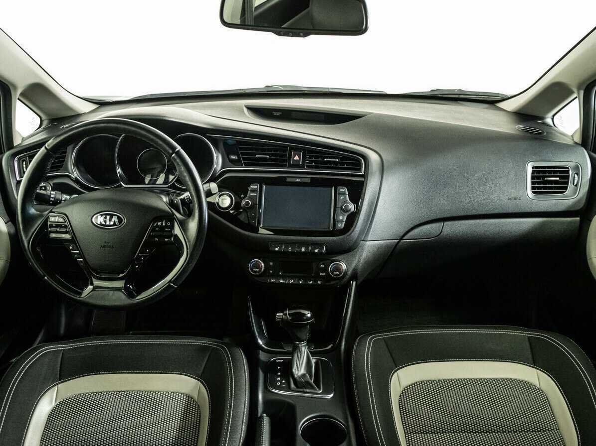 Купить Kia Ceed с пробегом. Фото: #12