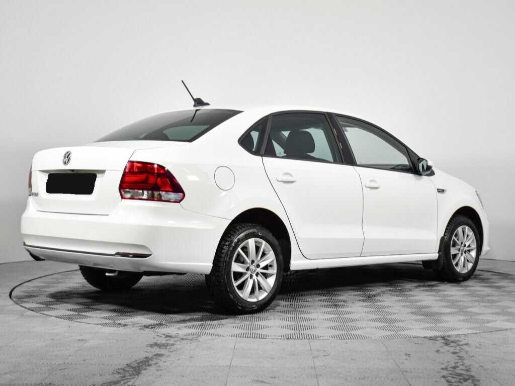 Купить Volkswagen Polo с пробегом. Фото: #4