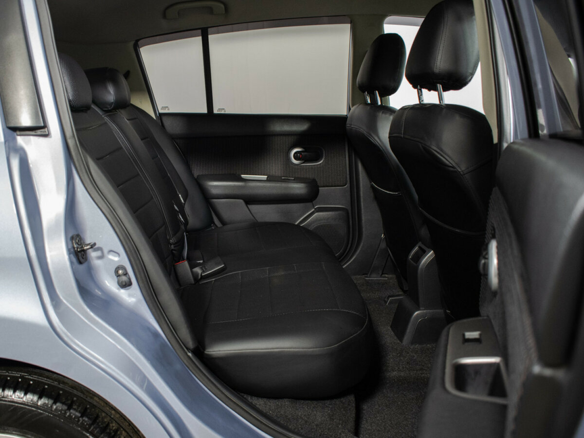 Купить Nissan Tiida с пробегом. Фото: #9