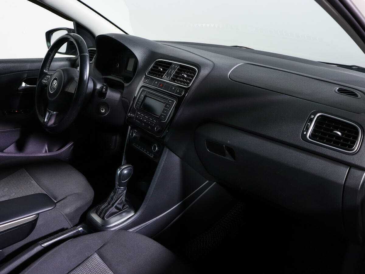 Купить Volkswagen Polo с пробегом. Фото: #7