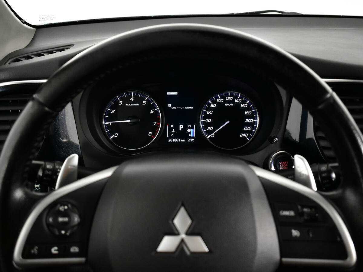 Купить Mitsubishi Outlander с пробегом. Фото: #8