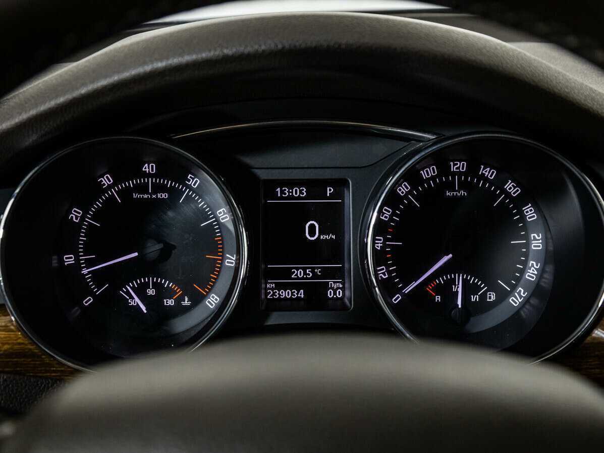 Купить Skoda Superb с пробегом. Фото: #11