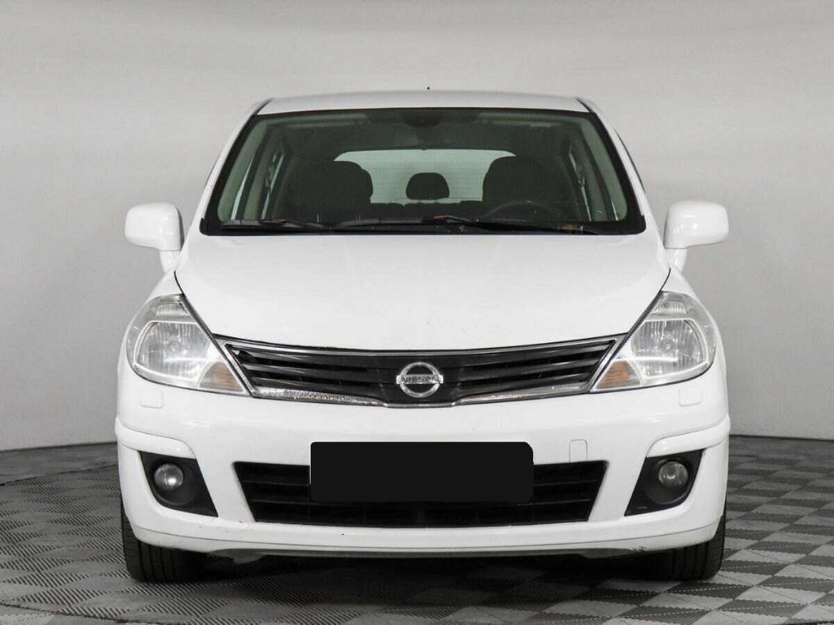 Купить Nissan Tiida с пробегом. Фото: #1