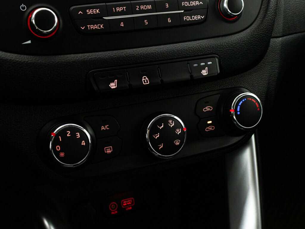 Купить Kia Ceed с пробегом. Фото: #14