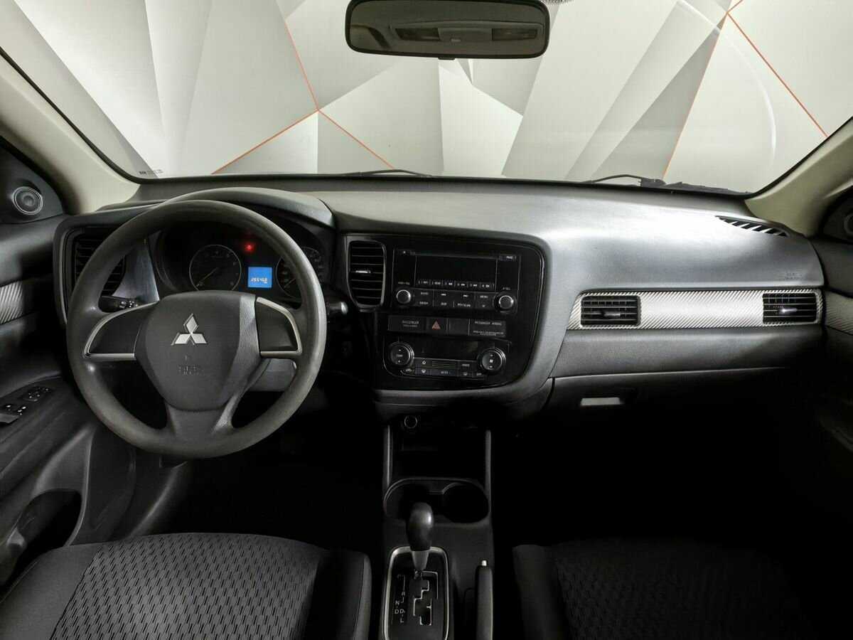 Купить Mitsubishi Outlander с пробегом. Фото: #9