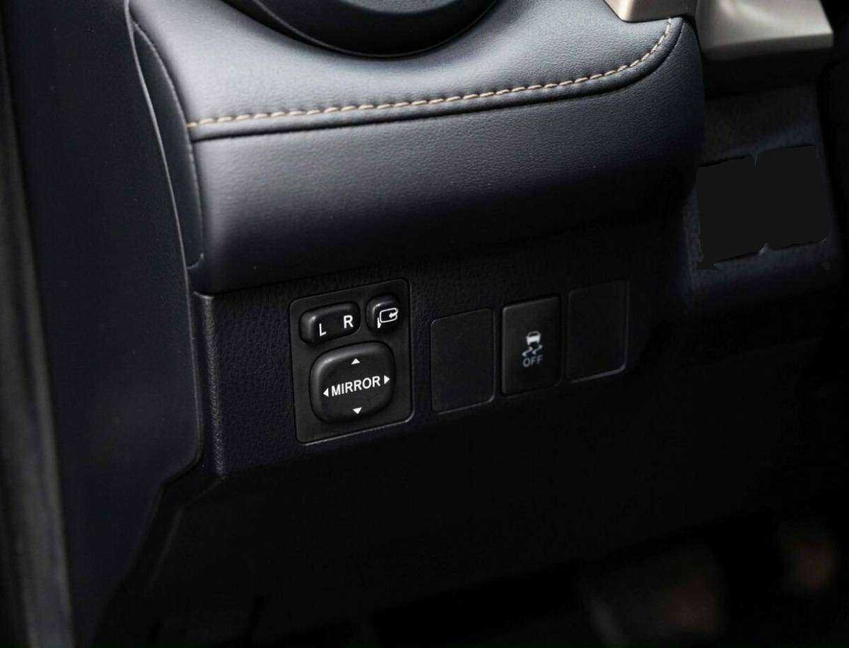 Купить Toyota RAV4 с пробегом. Фото: #20