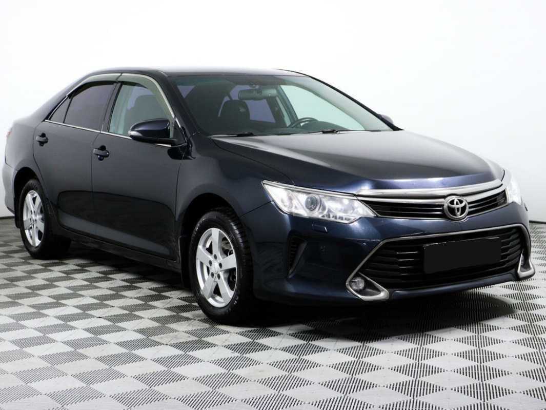 Купить Toyota Camry с пробегом. Фото: #2