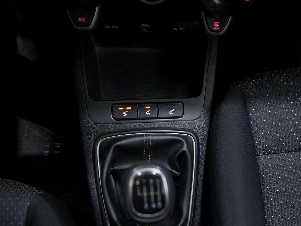 Купить Kia Rio с пробегом. Фото: #8