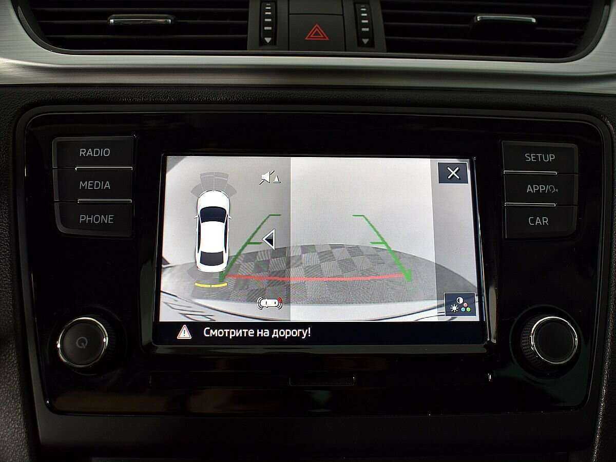 Купить Skoda Rapid с пробегом. Фото: #11