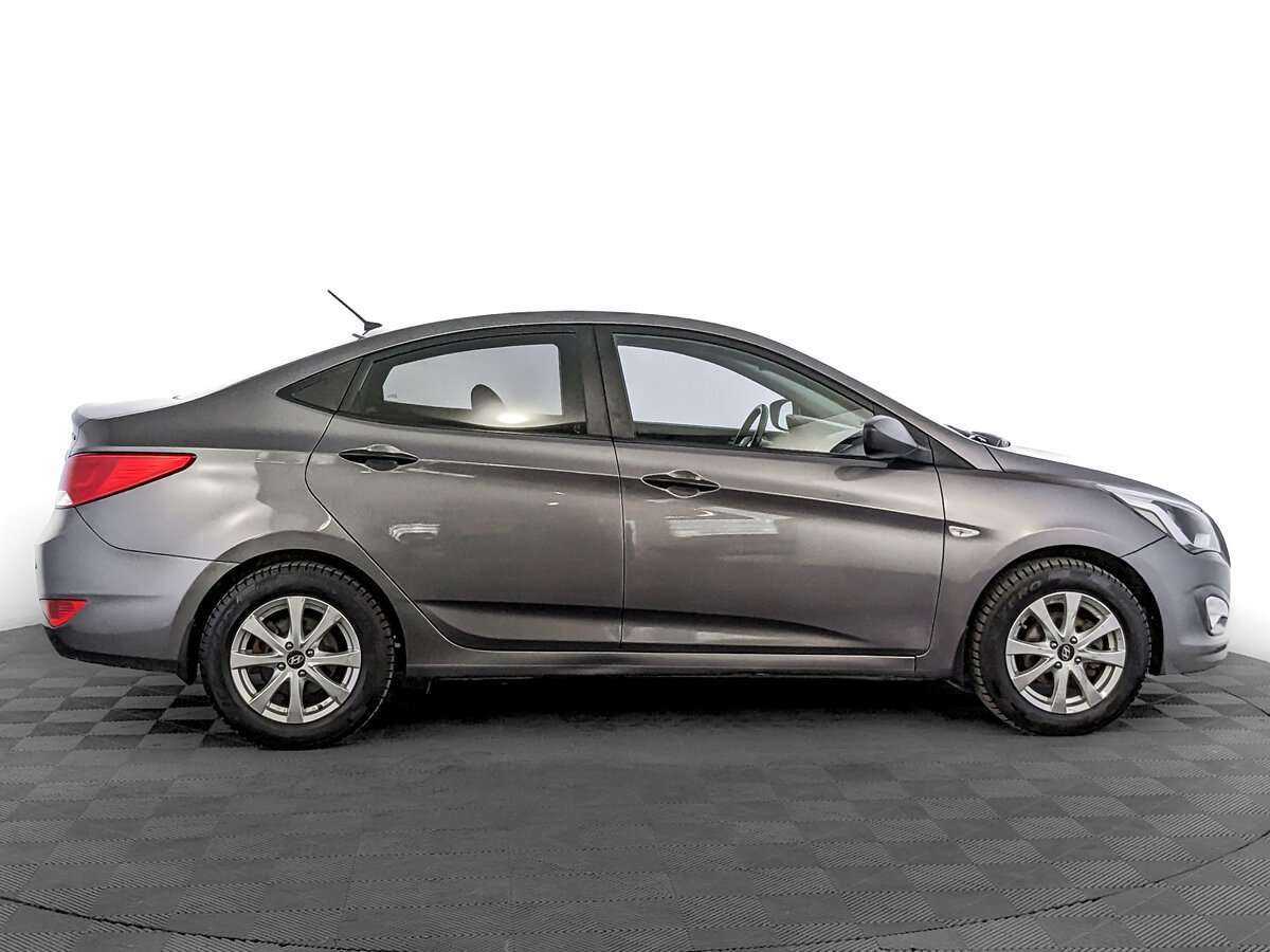 Купить Hyundai Solaris с пробегом. Фото: #3