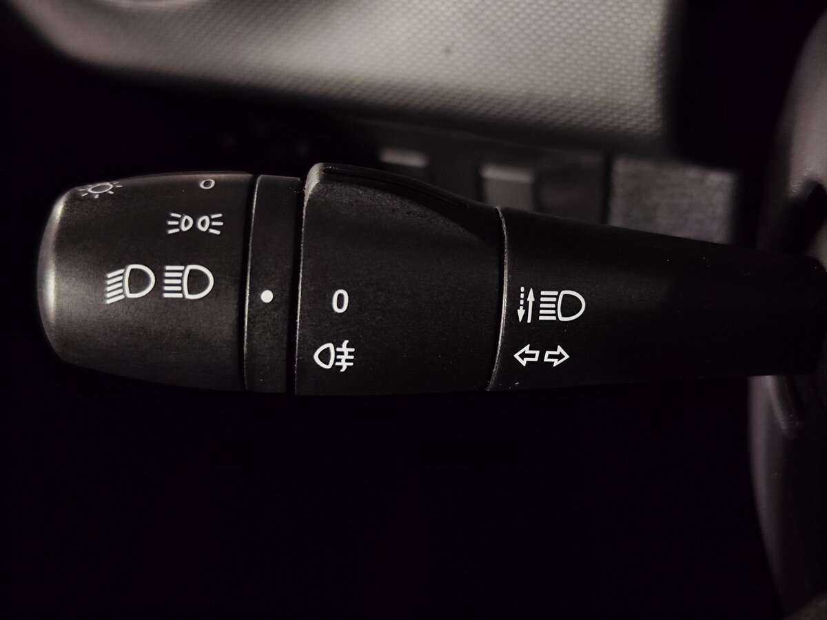 Купить Renault Logan с пробегом. Фото: #18