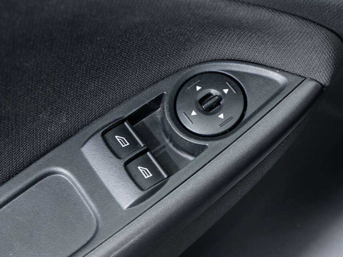 Купить Ford Focus с пробегом. Фото: #12