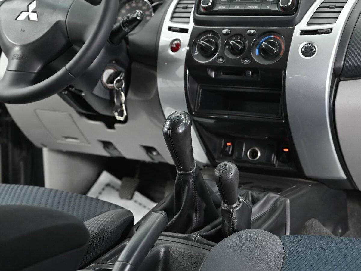 Купить Mitsubishi Pajero Sport с пробегом. Фото: #10