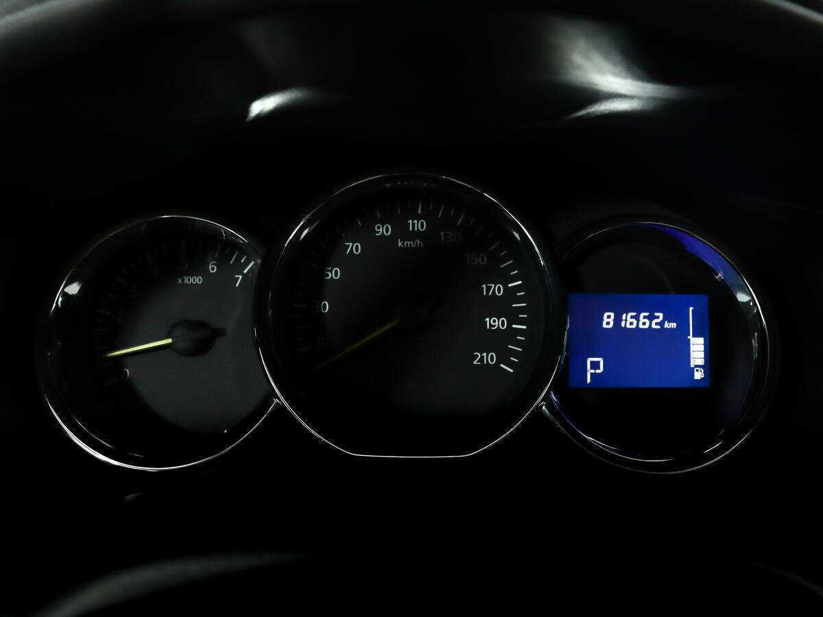 Купить Renault Sandero с пробегом. Фото: #13