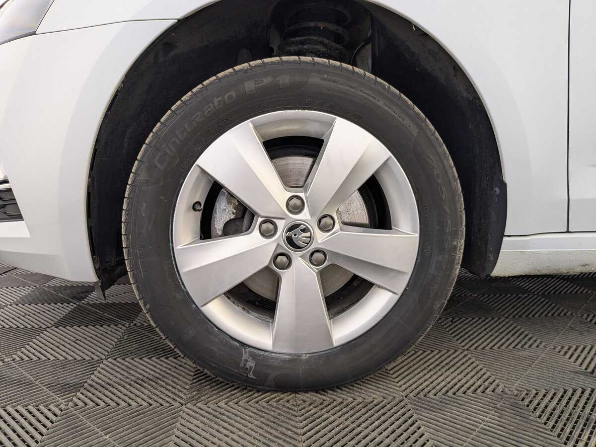 Купить Skoda Octavia с пробегом. Фото: #11