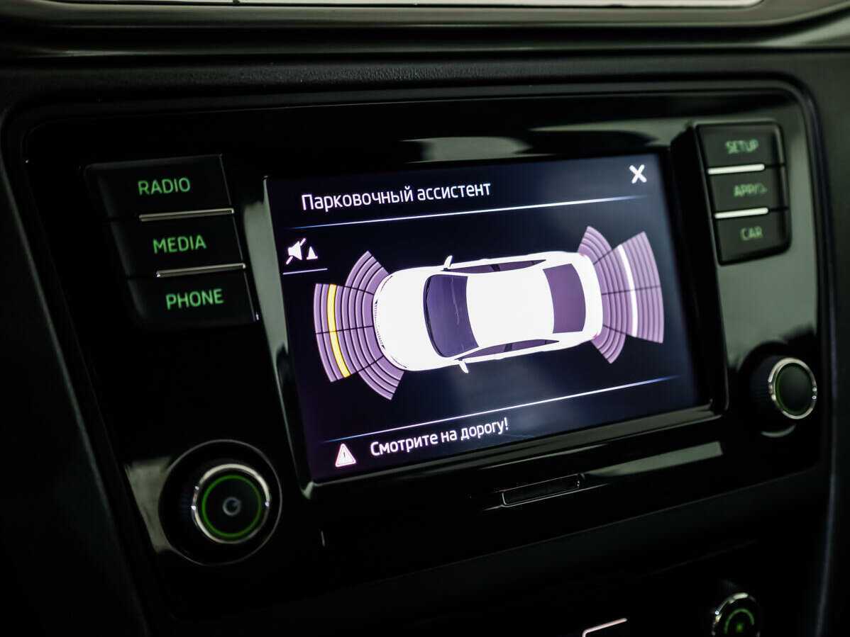 Купить Skoda Rapid с пробегом. Фото: #12