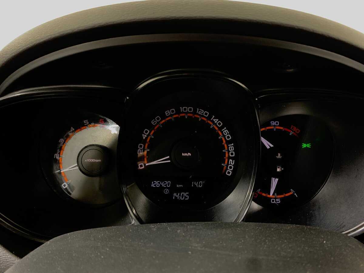 Купить Lada (ВАЗ) Vesta с пробегом. Фото: #14