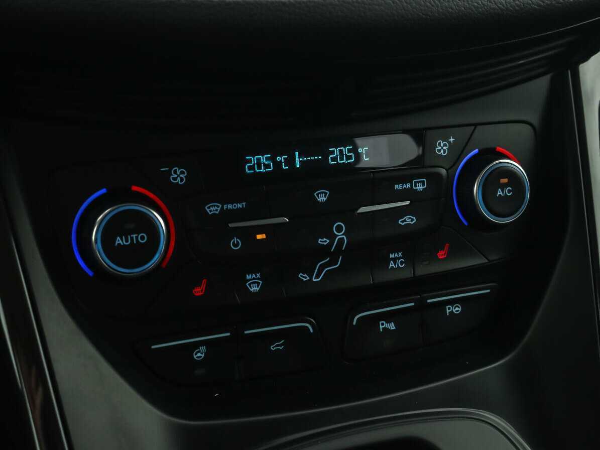 Купить Ford Kuga с пробегом. Фото: #12