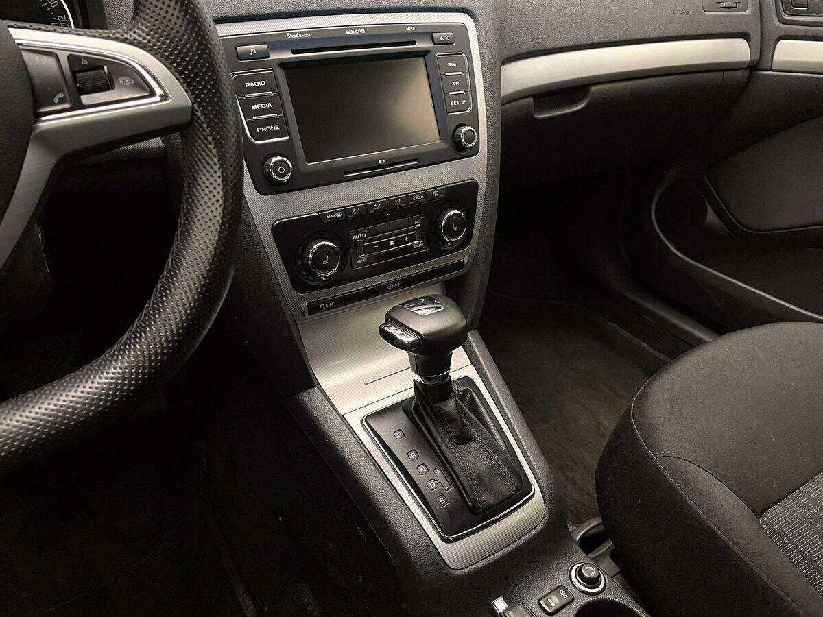 Купить Skoda Octavia с пробегом. Фото: #14
