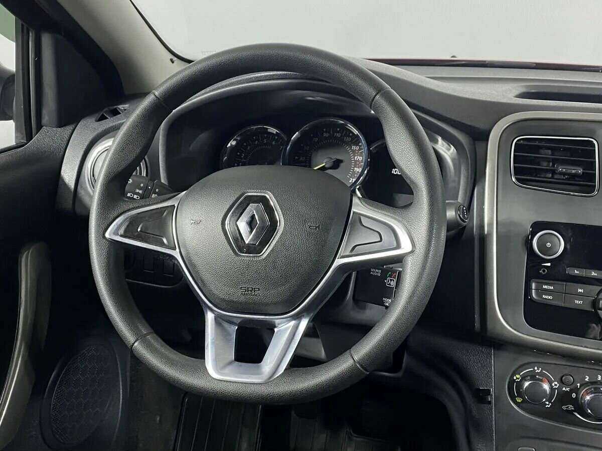 Купить Renault Sandero с пробегом. Фото: #9